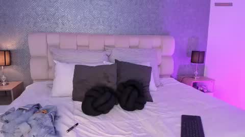 Ahmara  online show from February 22, 2025, 11:35 am