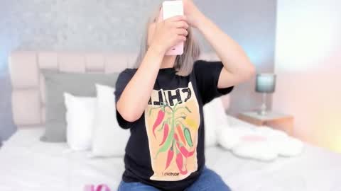 Ahmara  online show from December 3, 2025, 11:41 am