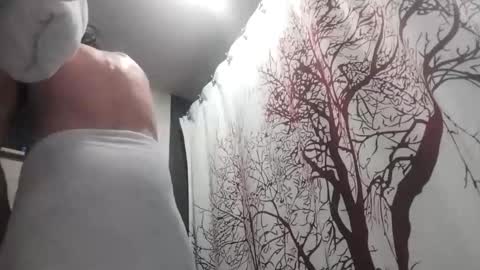 ahappyhippie online show from February 5, 2026, 11:59 am