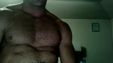 Snapshot of ahern1985 chatting on December 22, 2024, 12:50 am ahern1985 online show from December 22, 2024, 12:50 am