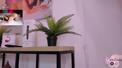 Snapshot of ahinovi_ chatting on April 20, 2026, 11:17 pm Ahinovi online show from April 20, 2026, 11:17 pm