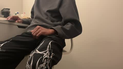 Dylan online show from April 5, 2026, 4:31 am