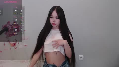 Snapshot of ahristellarr chatting on June 26, 2026, 8:02 pm Ahri online show from June 26, 2026, 8:02 pm