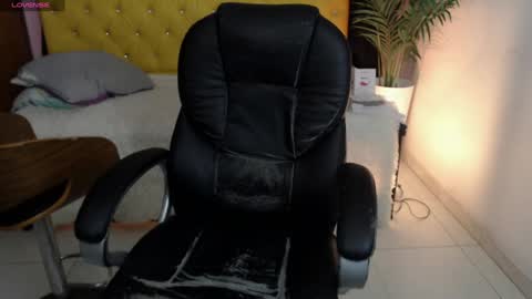 AIDAN online show from January 24, 2025, 10:51 pm