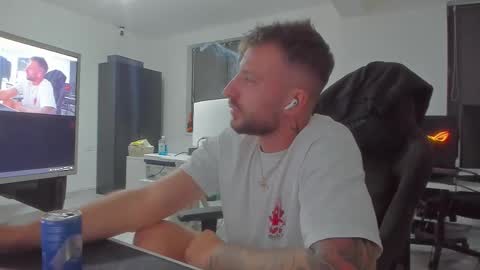 Aiden online show from September 28, 2025, 3:06 pm
