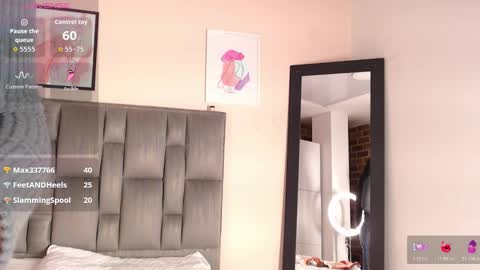 Snapshot of aiilynn_1 chatting on December 1, 2025, 10:37 pm Ailyn online show from December 1, 2025, 10:37 pm