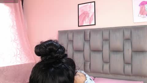 Snapshot of aiilynn_1 chatting on February 10, 2026, 8:24 pm Ailyn online show from February 10, 2026, 8:24 pm