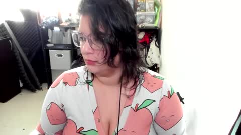 Snapshot of aikadreams chatting on October 27, 2025, 1:48 pm Catalina online show from October 27, 2025, 1:48 pm