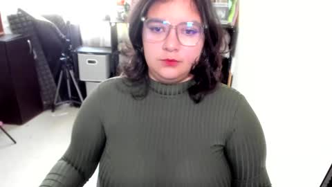 Snapshot of aikadreams chatting on November 14, 2025, 1:10 pm Catalina online show from November 14, 2025, 1:10 pm