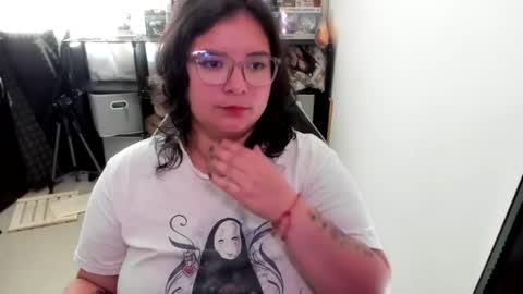 Snapshot of aikadreams chatting on December 3, 2025, 2:15 pm Catalina online show from December 3, 2025, 2:15 pm