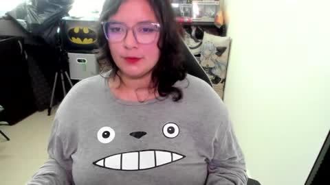 Snapshot of aikadreams chatting on December 16, 2025, 2:33 pm Catalina online show from December 16, 2025, 2:33 pm