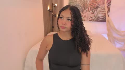 Alisson online show from May 20, 2026, 7:42 pm