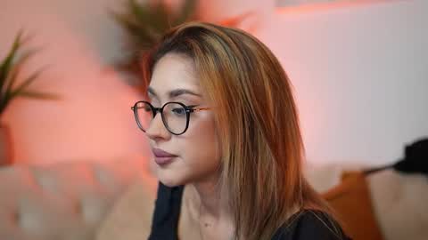  Aileen  online show from October 23, 2025, 6:39 pm