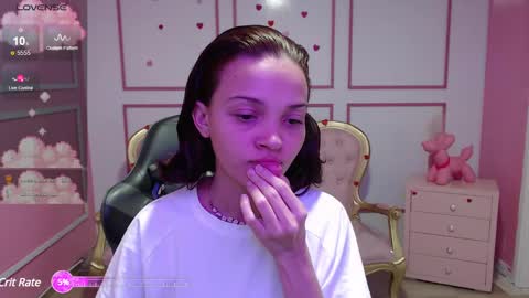 Ailen online show from December 6, 2024, 3:41 am