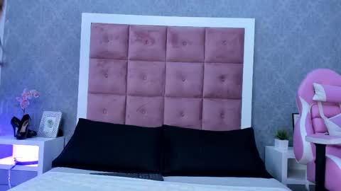 Ailen online show from November 28, 2025, 12:30 pm