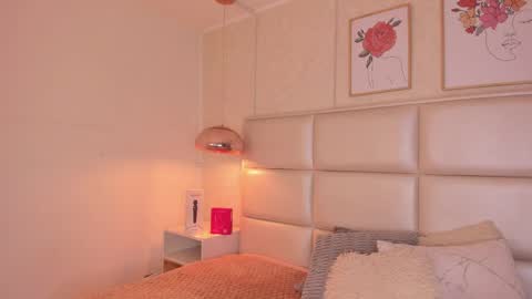 Aily Yozuko online show from March 26, 2026, 2:39 am