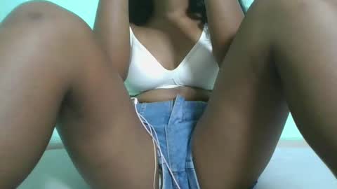 Snapshot of aimeamour chatting on January 20, 2025, 8:29 pm aimeamour online show from January 20, 2025, 8:29 pm