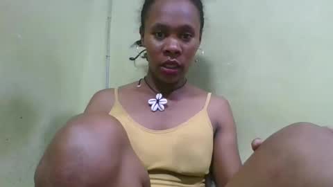 aimee982179 online show from April 13, 2026, 4:12 pm