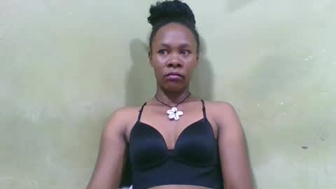 aimee982179 online show from April 16, 2026, 2:23 am