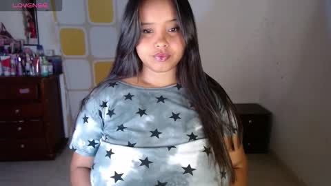 Snapshot of ainara__boobs chatting on February 22, 2026, 9:41 am Liz online show from February 22, 2026, 9:41 am