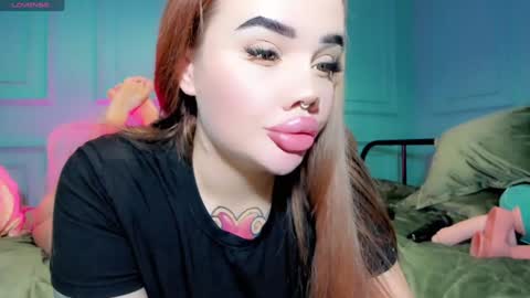 Aira online show from December 30, 2024, 3:35 pm