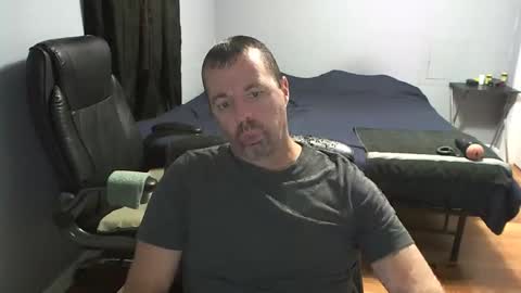 Daddy online show from December 2, 2025, 12:49 am