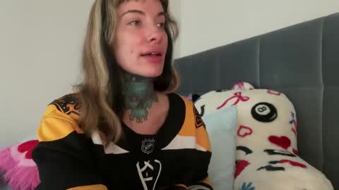 Airgead online show from April 10, 2026, 2:33 pm