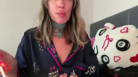 Airgead online show from April 12, 2026, 5:40 pm