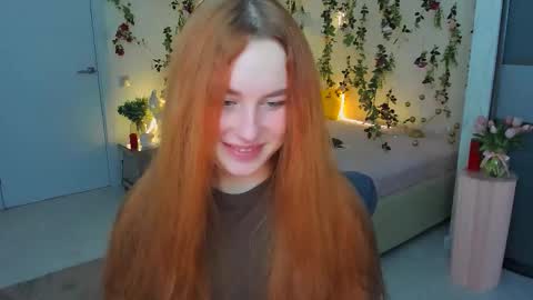 Snapshot of airysilhouette chatting on February 3, 2026, 4:10 am Louise online show from February 3, 2026, 4:10 am