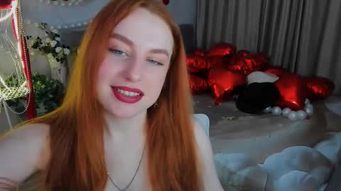 Snapshot of airysilhouette chatting on February 19, 2026, 4:41 am Louise online show from February 19, 2026, 4:41 am