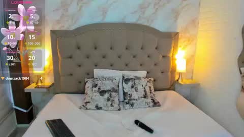 Snapshot of aisha__cambell chatting on July 12, 2026, 1:35 pm aisha__cambell online show from July 12, 2026, 1:35 pm