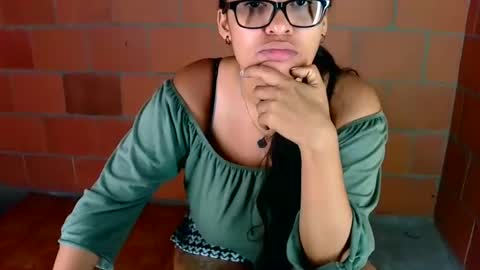 aisha koswell3 online show from November 14, 2025, 1:32 pm