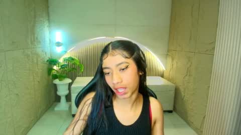 Snapshot of aishaa_r chatting on April 12, 2026, 2:11 pm Aishaa r online show from April 12, 2026, 2:11 pm