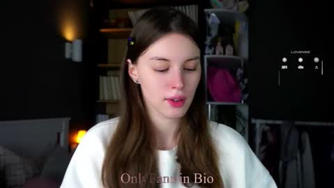 Aliza online show from December 23, 2025, 1:14 am