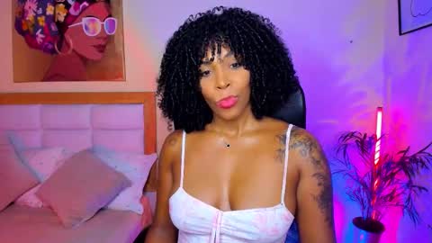 Aitana Brown online show from March 3, 2026, 9:42 pm