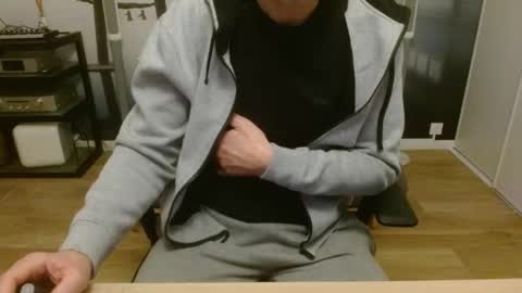 aixcited online show from March 8, 2026, 8:12 pm