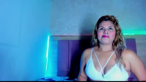 akamilasweetcm101 online show from January 7, 2026, 1:13 pm