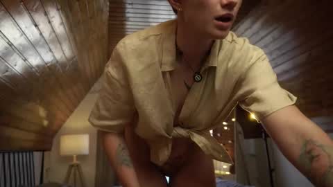 Akaneiro online show from September 12, 2025, 1:22 pm