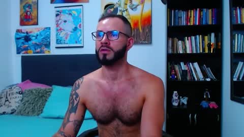 akiles online show from February 25, 2025, 11:11 pm