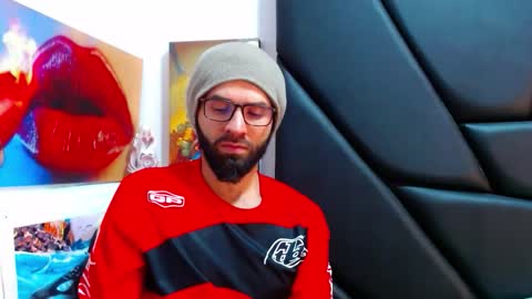 akiles online show from April 2, 2026, 10:51 pm