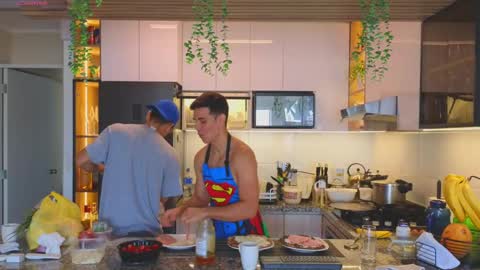 Al Fox  Miko Fortuni  online show from December 11, 2024, 8:28 pm