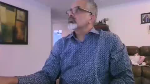 aladdin31673 online show from April 19, 2026, 7:27 pm