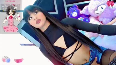 alahia_daboin online show from November 10, 2025, 6:56 am