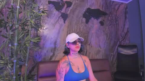 ALAHIA online show from December 17, 2025, 6:14 pm