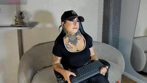 ALAHIA online show from May 31, 2026, 3:08 pm