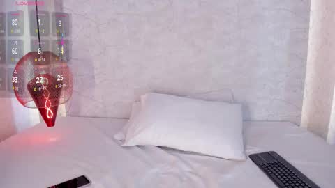 Snapshot of alahia_rosse chatting on October 27, 2025, 11:58 am Alahia online show from October 27, 2025, 11:58 am