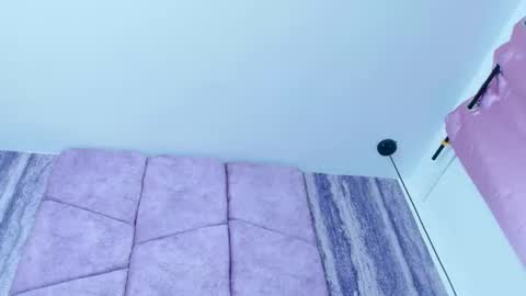 AlahiaEvansz online show from February 20, 2026, 7:32 am