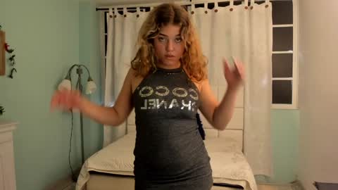 Alaia online show from February 4, 2025, 2:32 pm