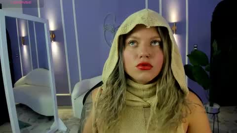 Alaia online show from September 24, 2025, 12:52 pm