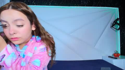 Snapshot of alaia_liam chatting on December 24, 2024, 11:17 am alaia_liam online show from December 24, 2024, 11:17 am